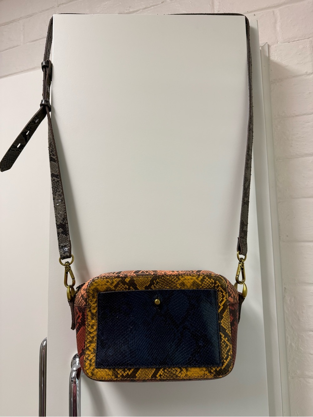 Madewell Yellow & Navy Snakeskin-Print Crossbody - Picture 5 of 16